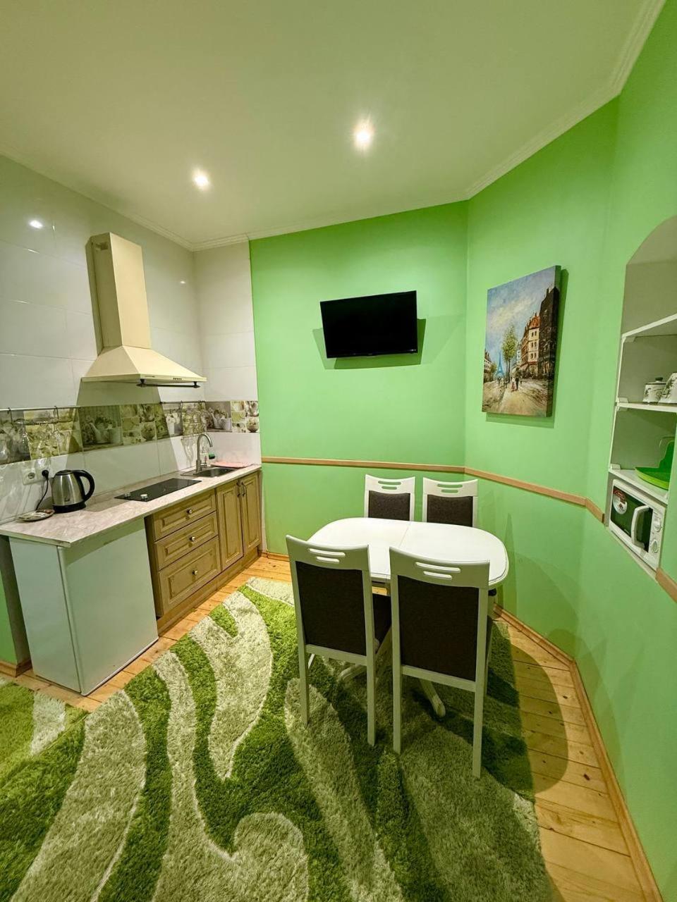 Apartments Provence TTchernivtsi Extérieur photo